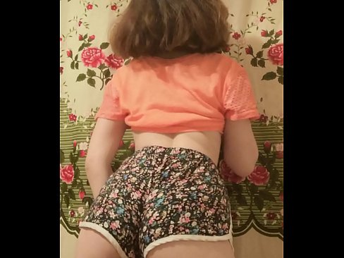 ❤️ Sexy junges Babe zieht ihre Shorts vor der Kamera aus ❤❌ Quality porn bei de.credit-assorti.ru