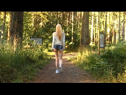 ❤️ Schöne Frau bewegt sich langsam, nicht nackt Video ❤❌ Quality porn bei de.credit-assorti.ru
